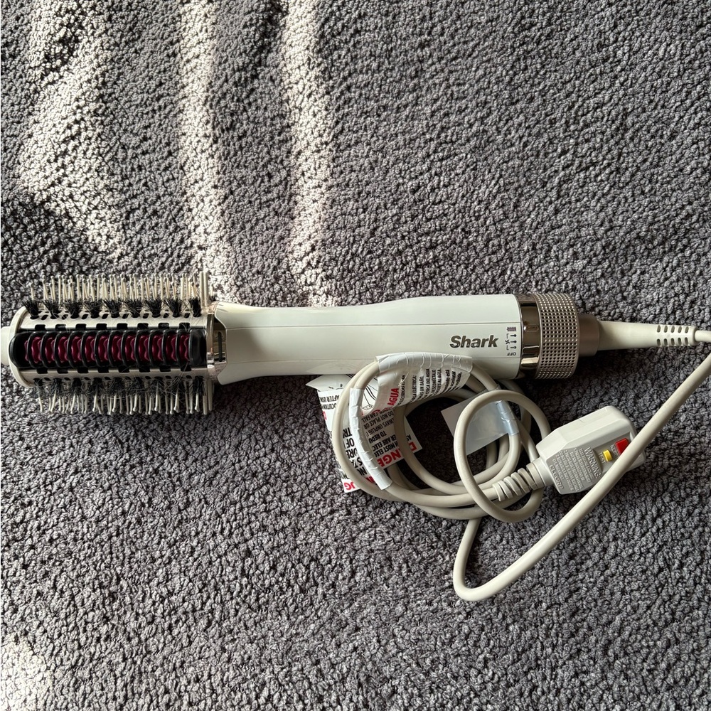 Shark White Hair Styling Tool